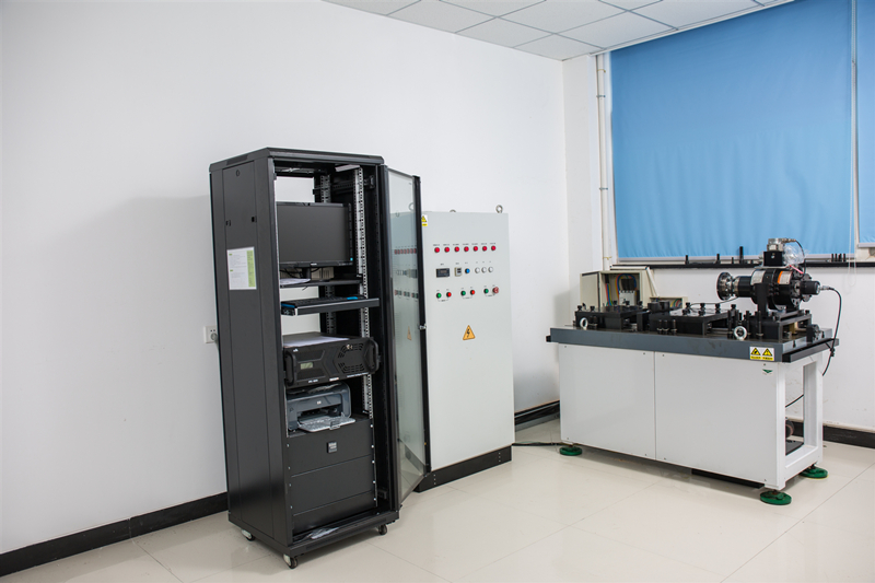 關(guān)節(jié)軸承高速擺動(dòng)